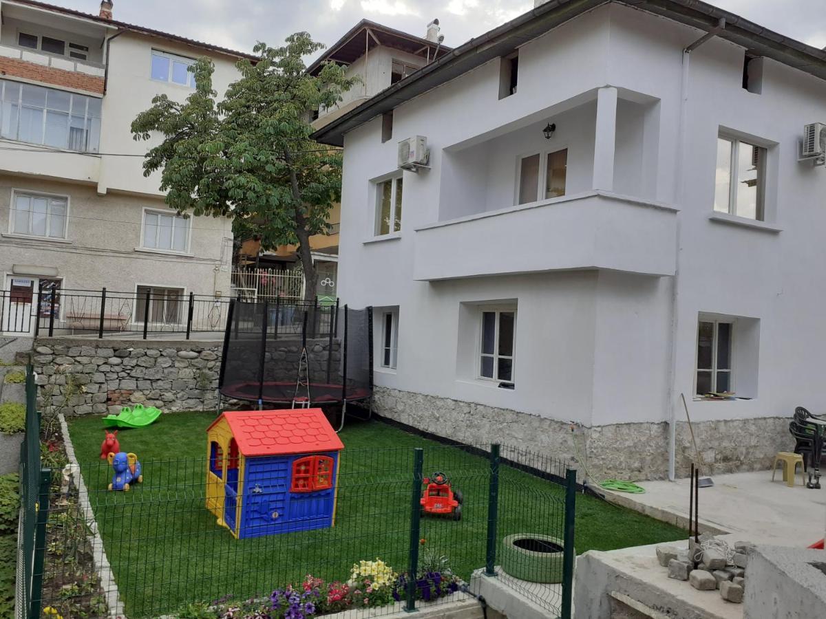 Къща За Гости Калинови Sandanski Ngoại thất bức ảnh